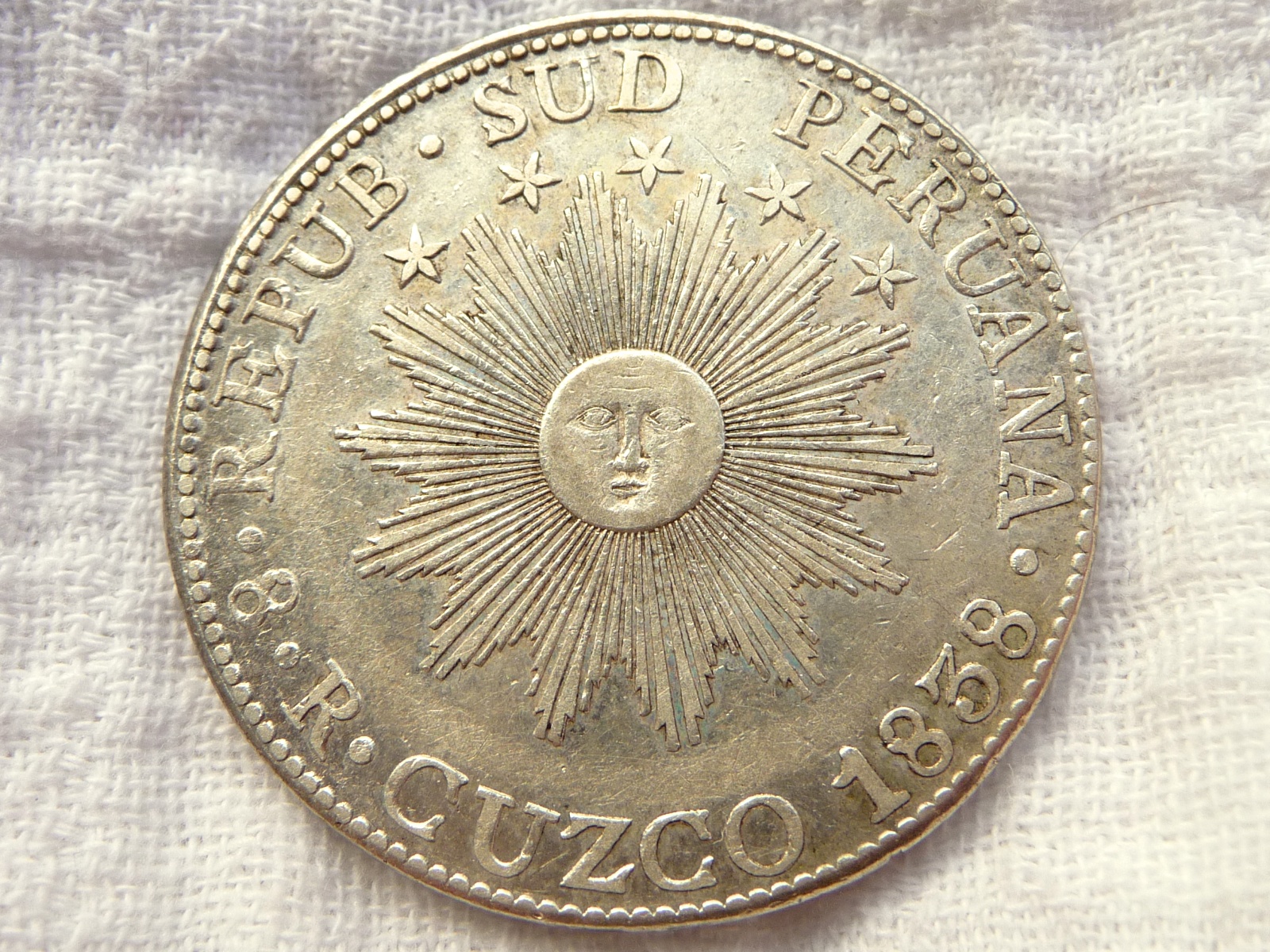 1838-8R-South-Peru---Edge-Motto